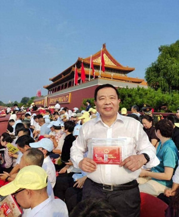 融创配资 劳模后代莫景杰：父亲闯川江 我见证国强