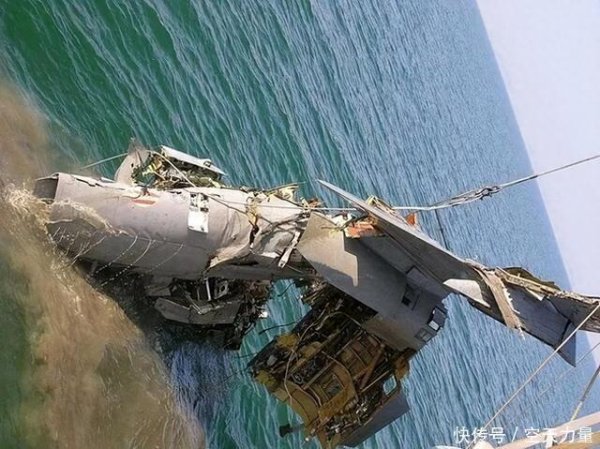 添盈聚富 害怕什么？美军航母在南海主动“认怂”，连夜逃回老家